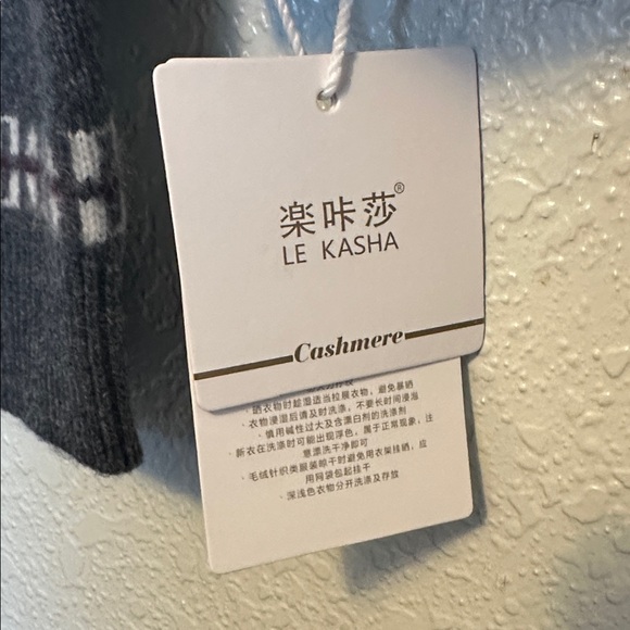 Le Kasha Black Fair Isle Button-Up Women's Sweater Cardigan NWT M - Picture 2 of 5